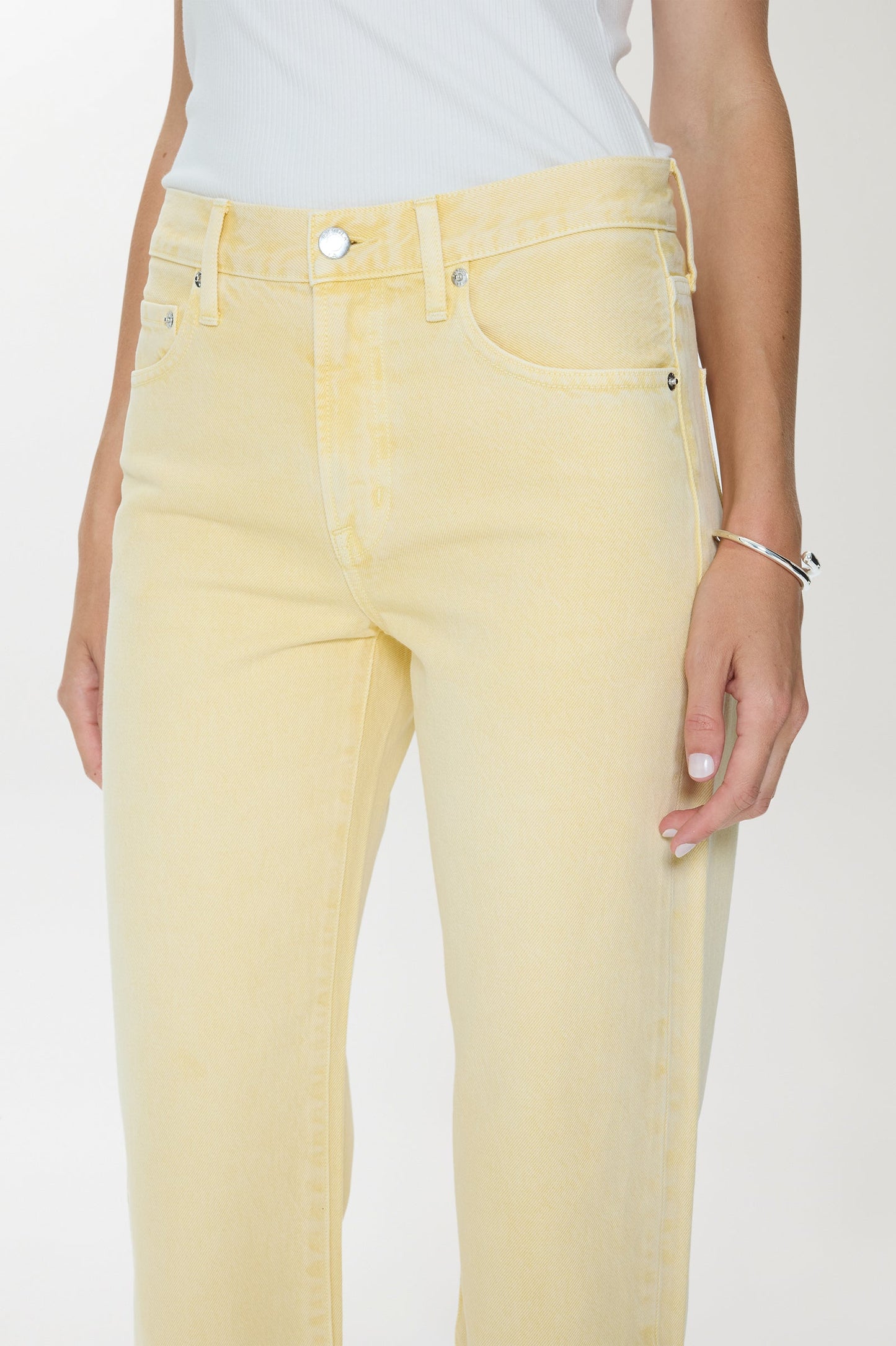 Allostudios – Lexi Mid Rise Bowed Straight Jeans - Lys Beige
