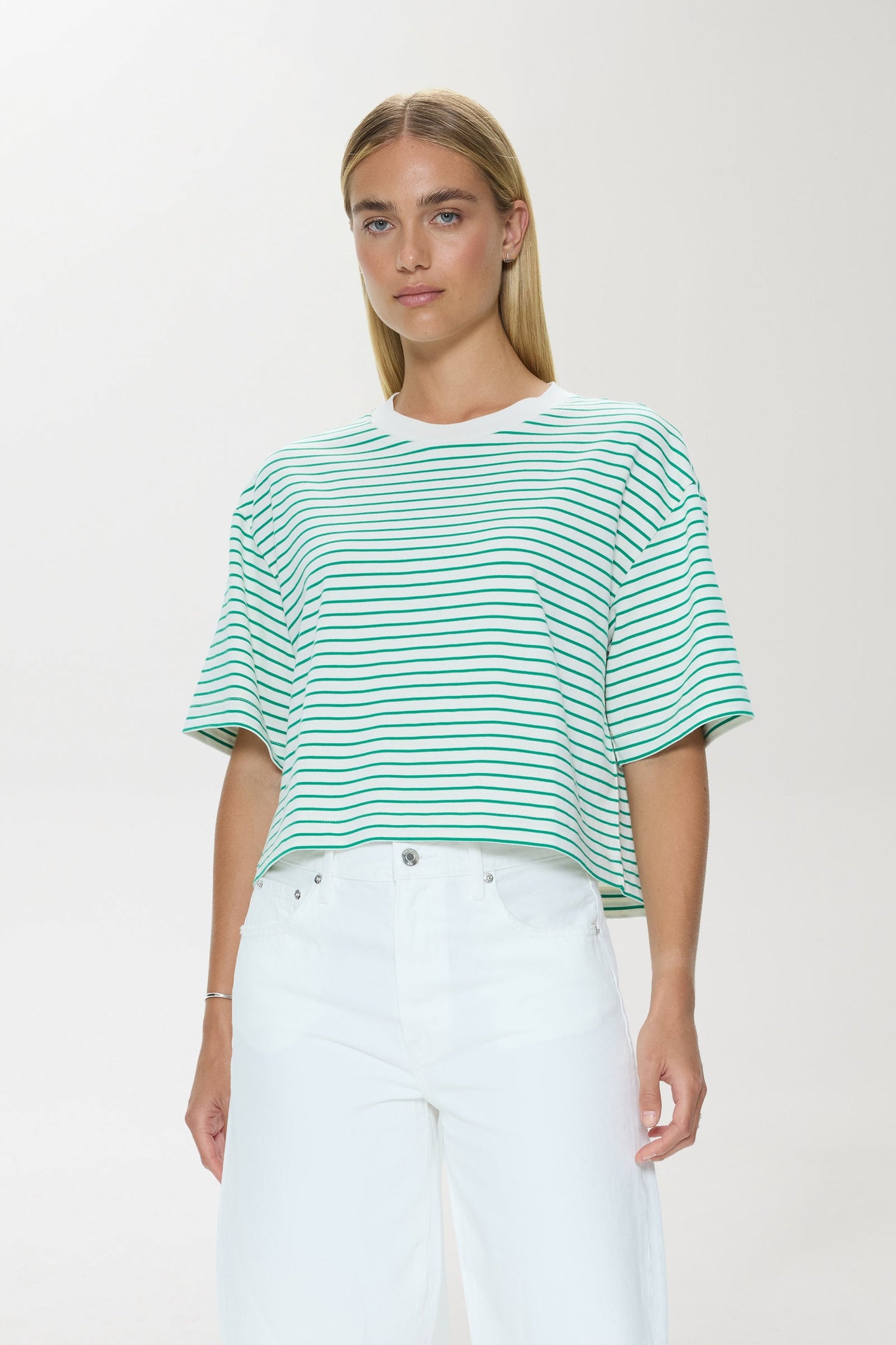 Allostudios Mae Cropped Tee - Grøn/Hvid Stribet