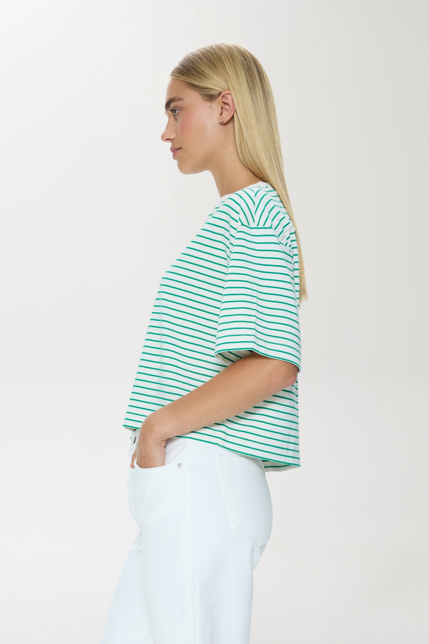 Allostudios Mae Cropped Tee - Grøn/Hvid Stribet