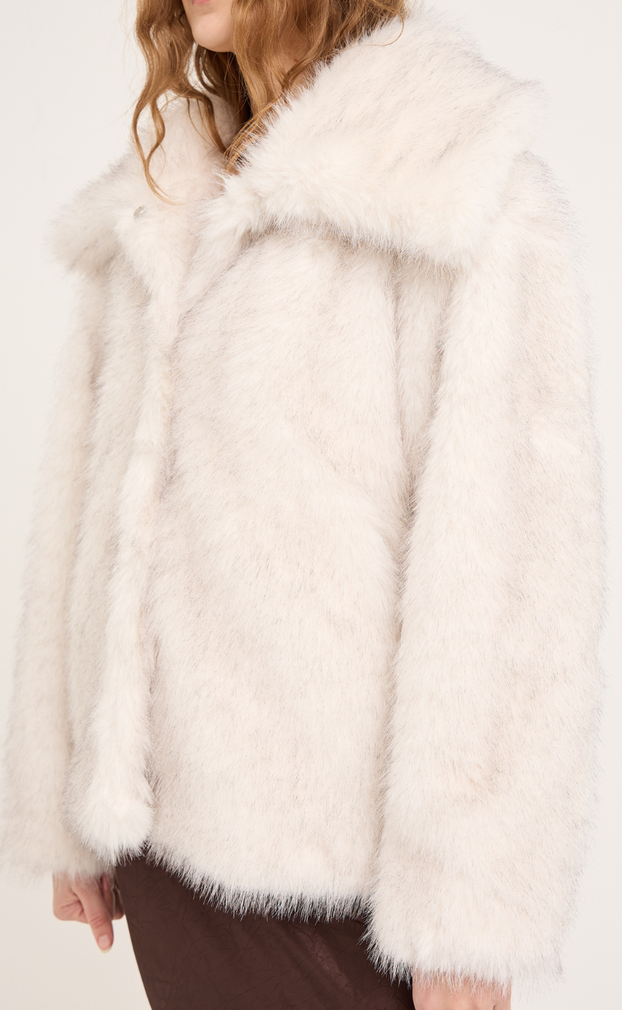 A-View Jakke - Fur - White/Black - allostudios