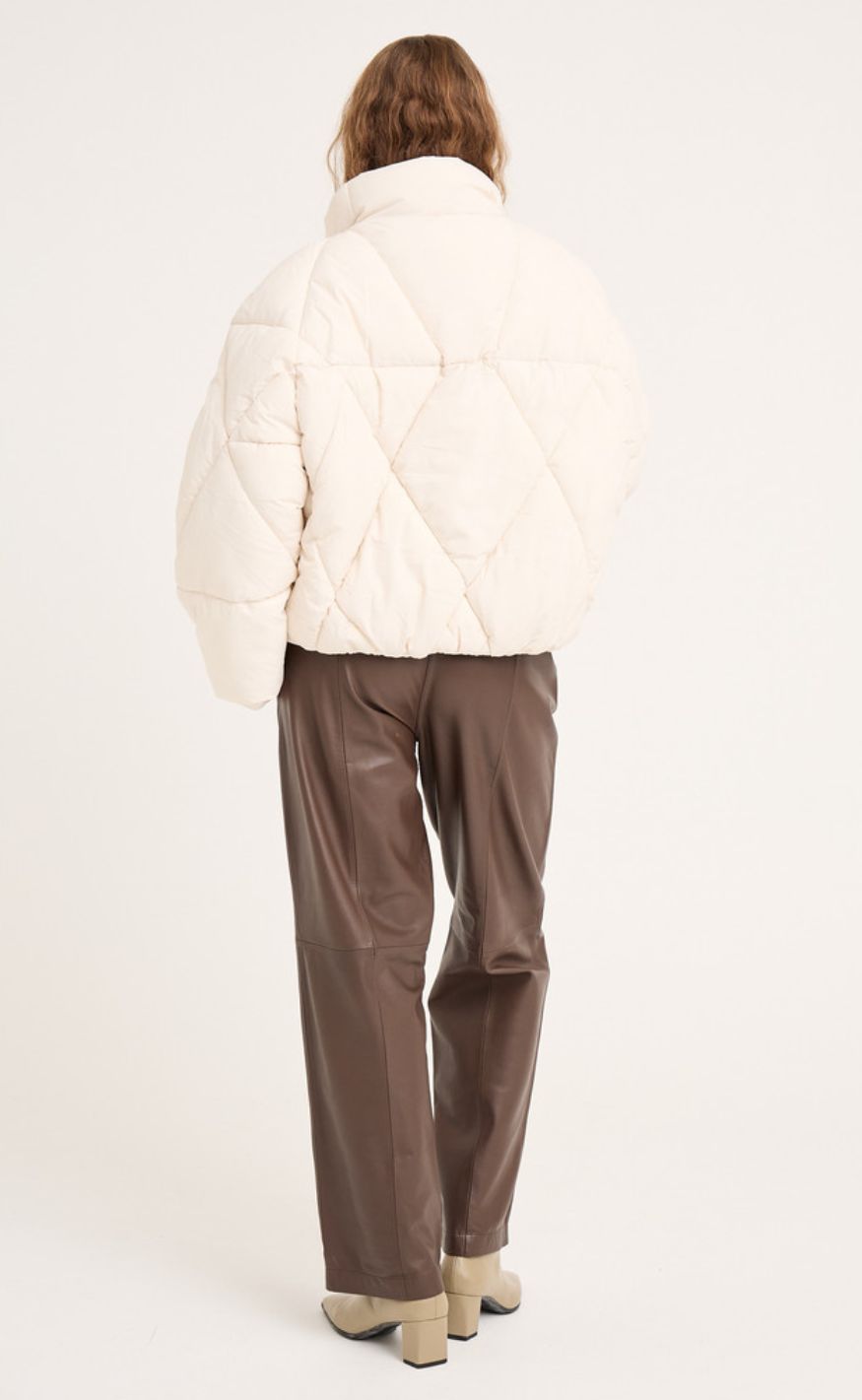 A-View Jakke - Bowy Puffer - Off White - allostudios