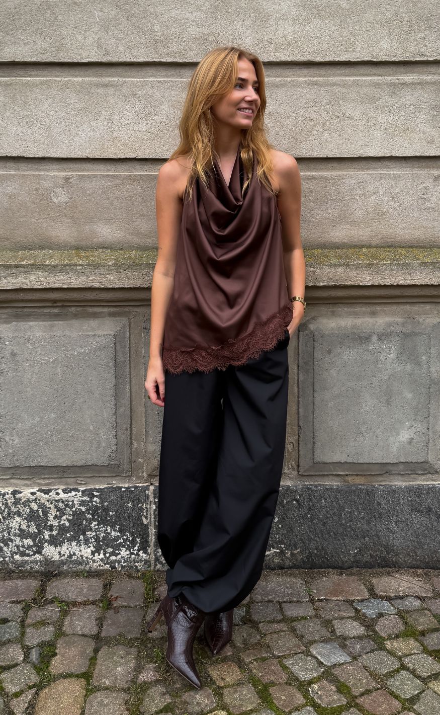 A-View Top - Katti Asymetric - Dark Brown - allostudios
