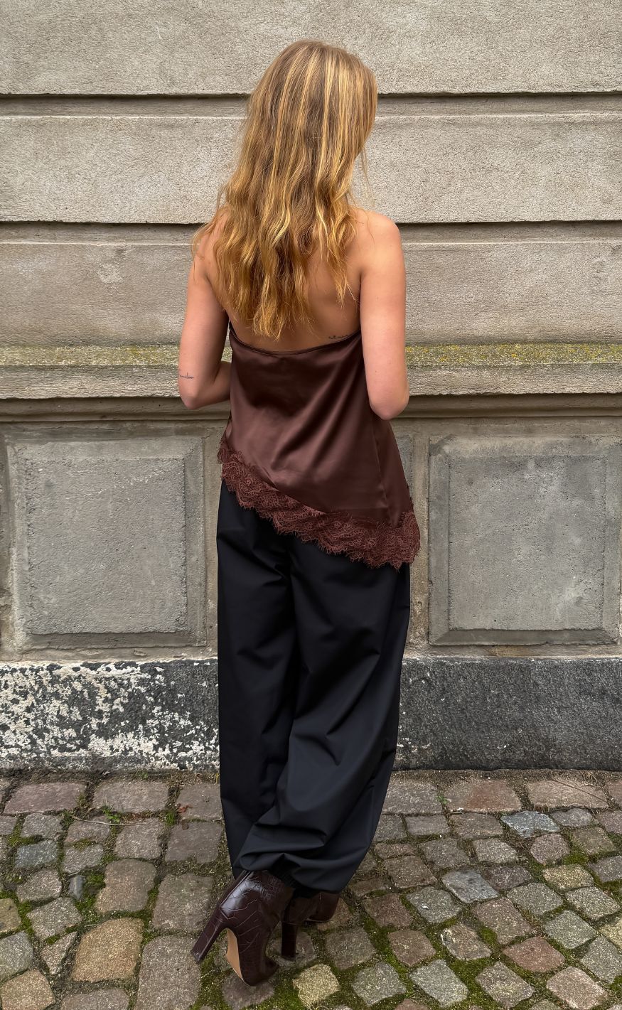 A-View Top - Katti Asymetric - Dark Brown - allostudios