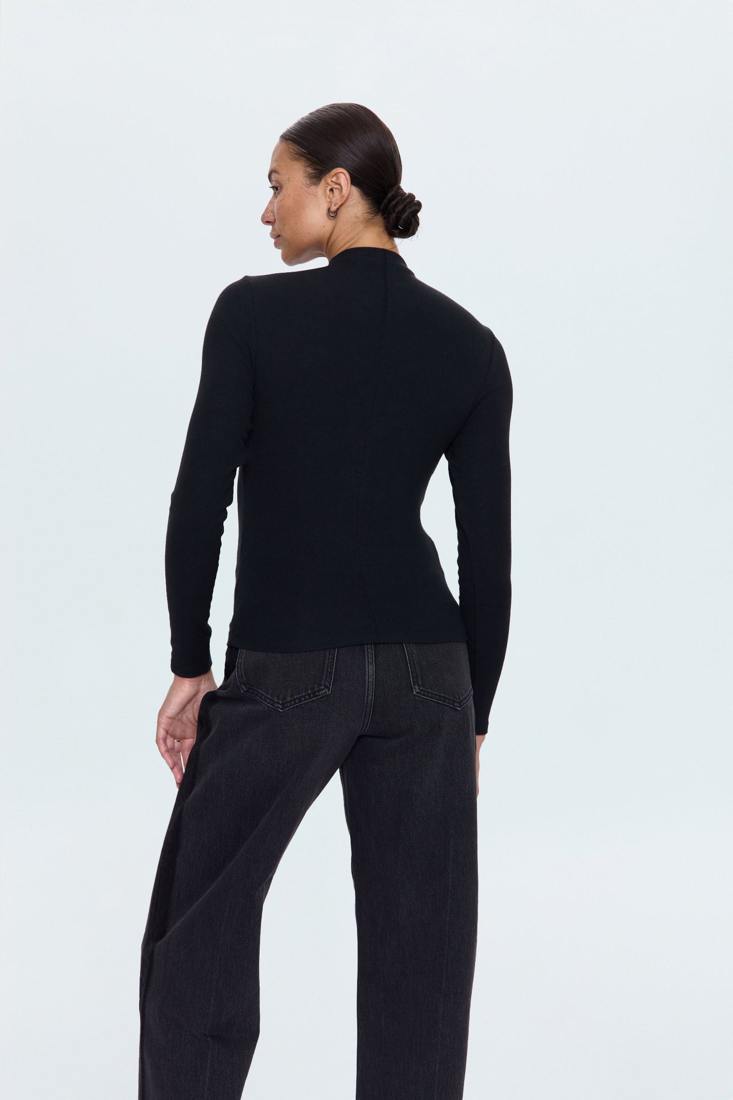 Allostudios – Dara Langærmet Funnel Neck Top - Sort