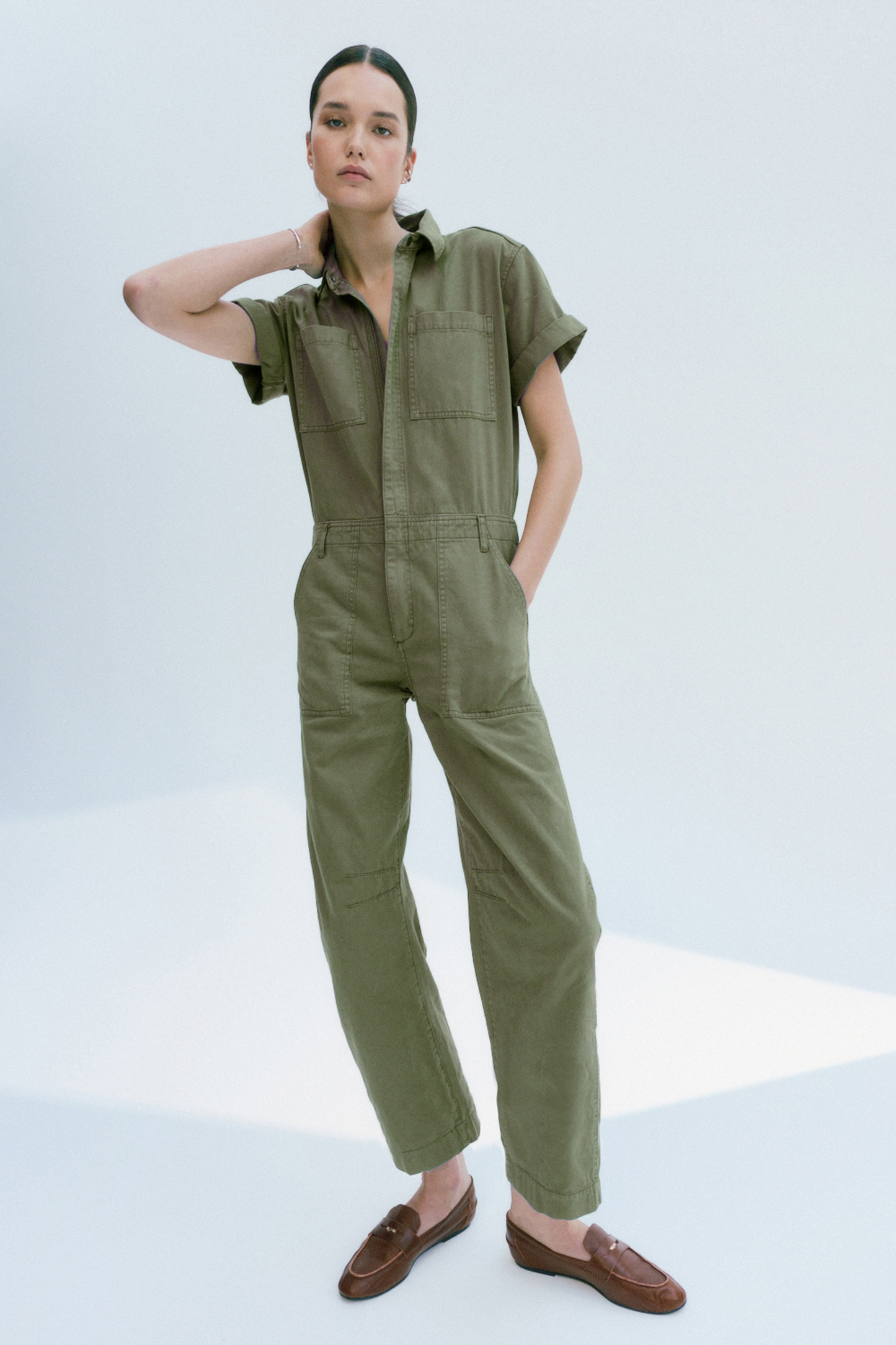 Allostudios – Cruz Kortærmet Barrel Leg Jumpsuit - Olivengrøn