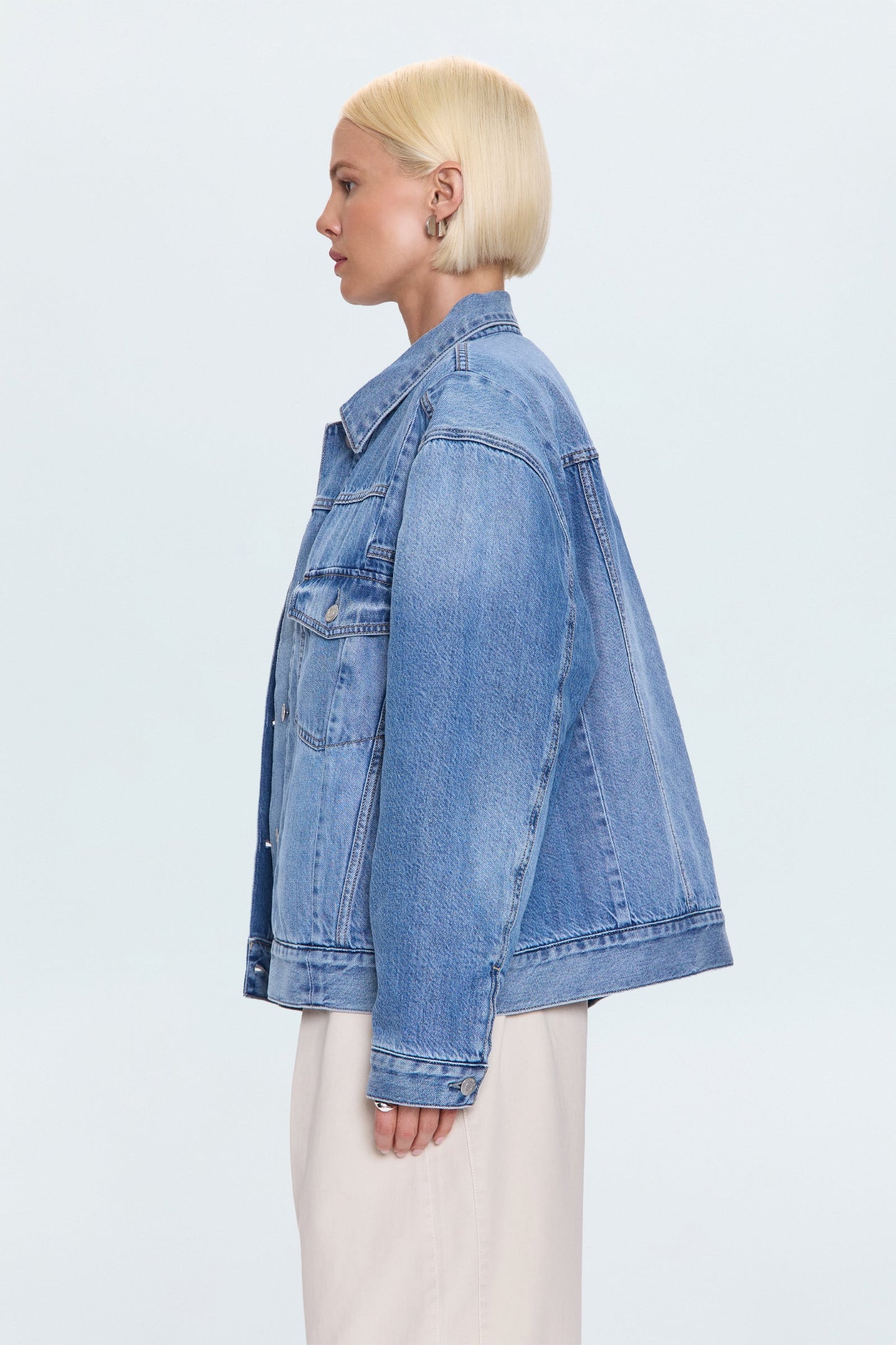 Allostudios – Landon Seamed Padded Trucker Jakke - Mellemblå Denim
