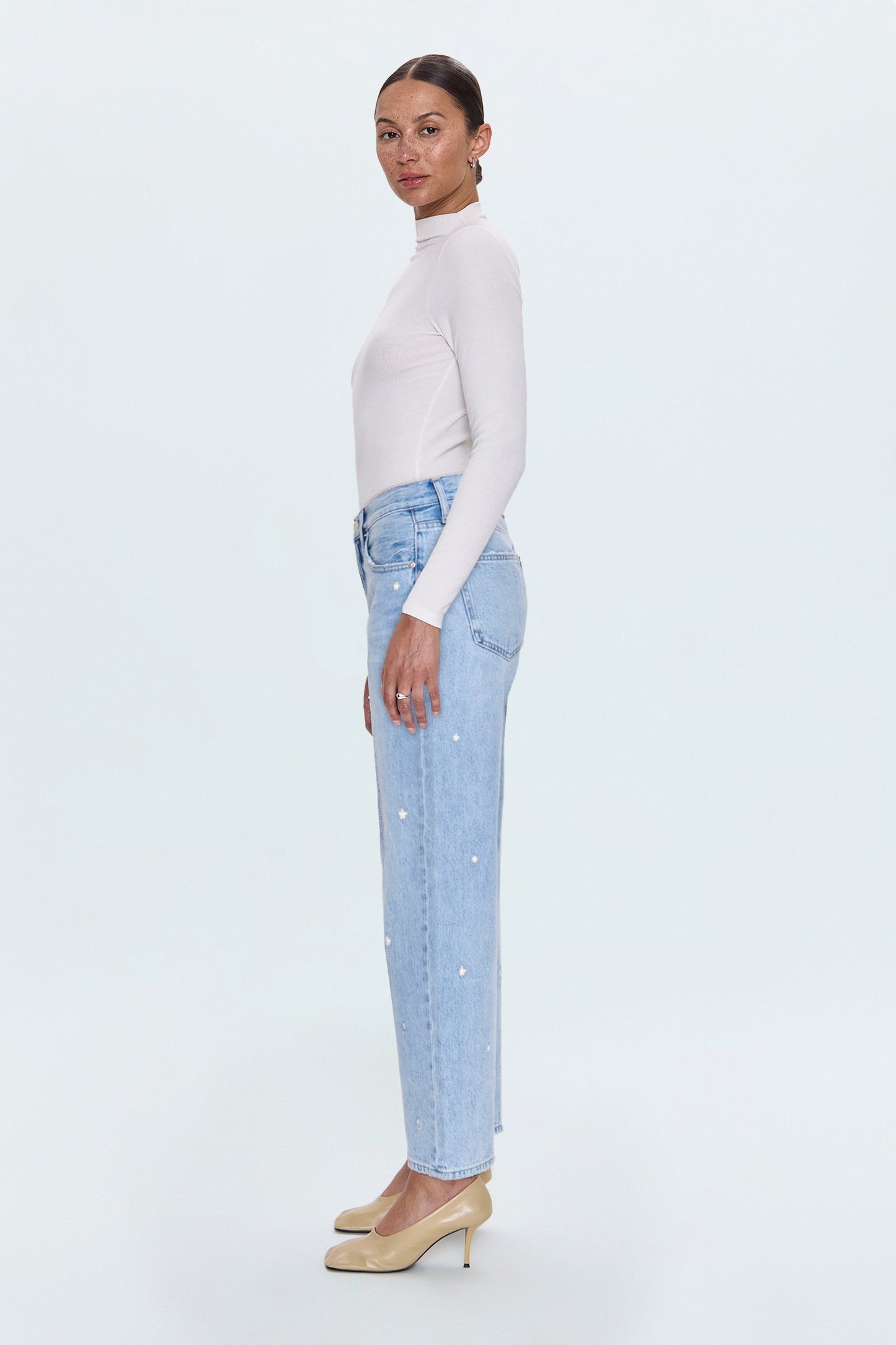 Allostudios – Lexi Mid Rise Bowed Straight Jeans - Lys Blå