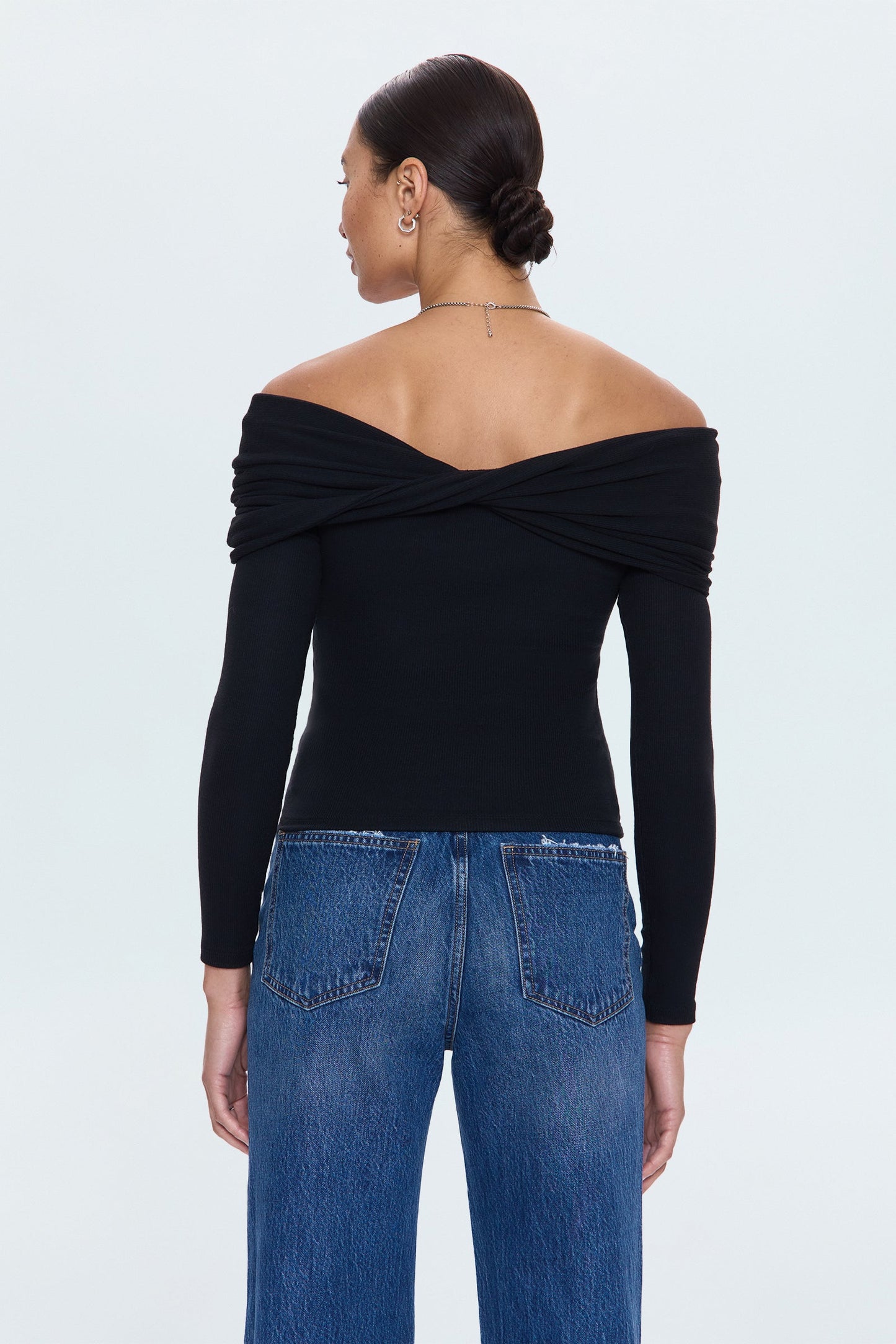 Allostudios – Lyra Off Shoulder Top - Sort