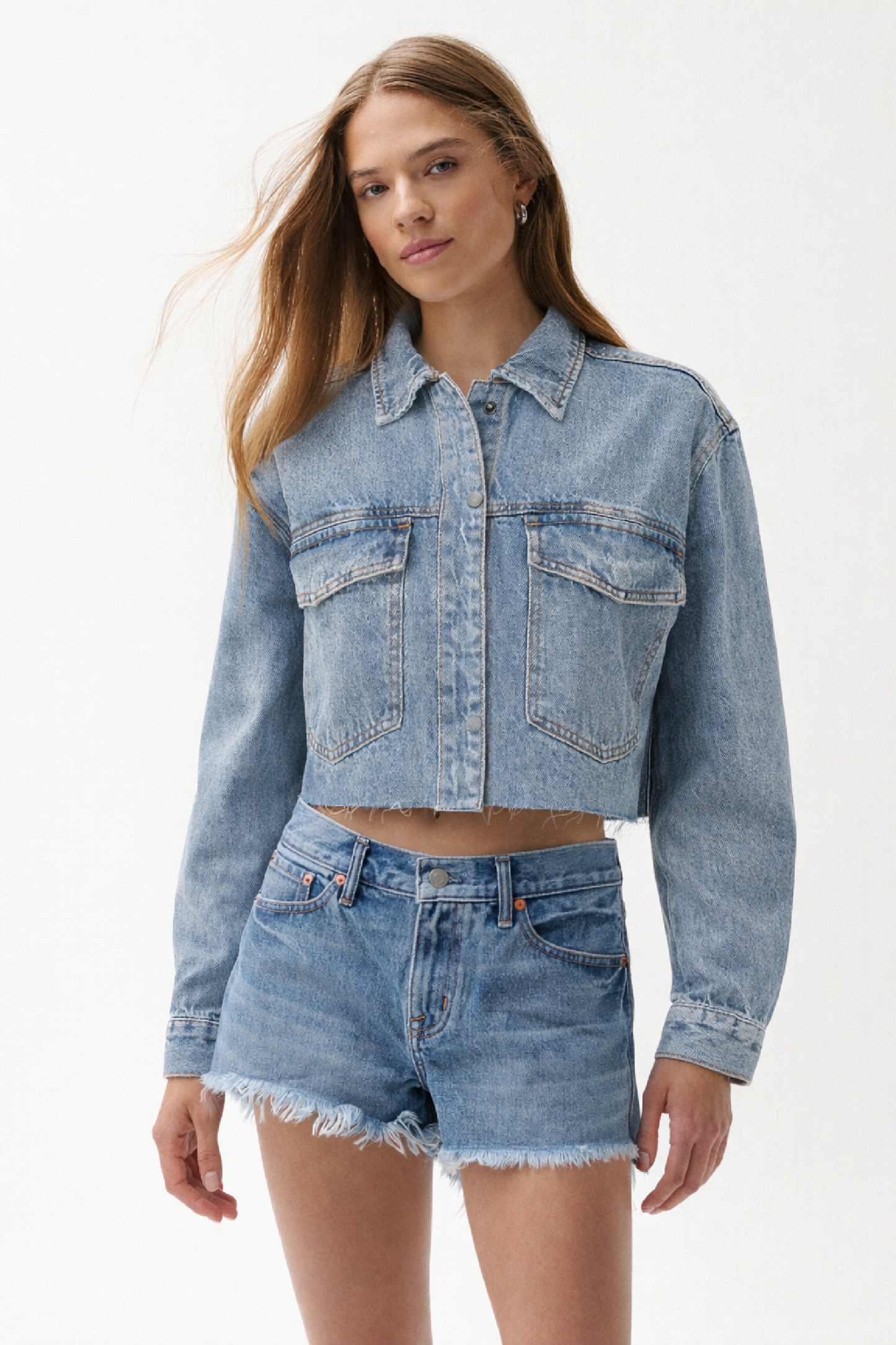 Allostudios Mandy Cropped Shacket med Dekorative Detaljer - Blågrå
