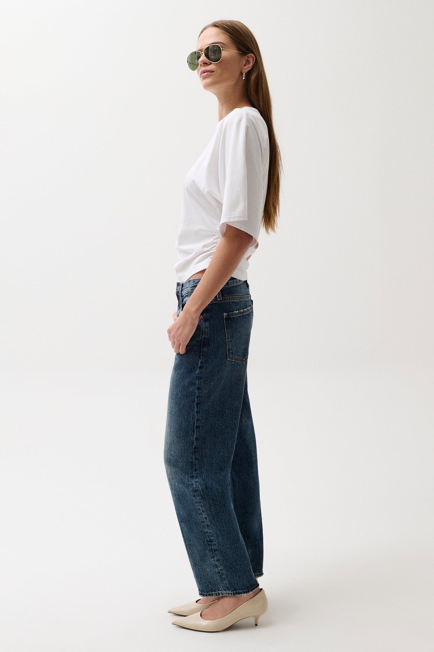 Allostudios – PETITE Lexi Mellemhøjtaljede Bowed Straight Jeans - Indigo Denim