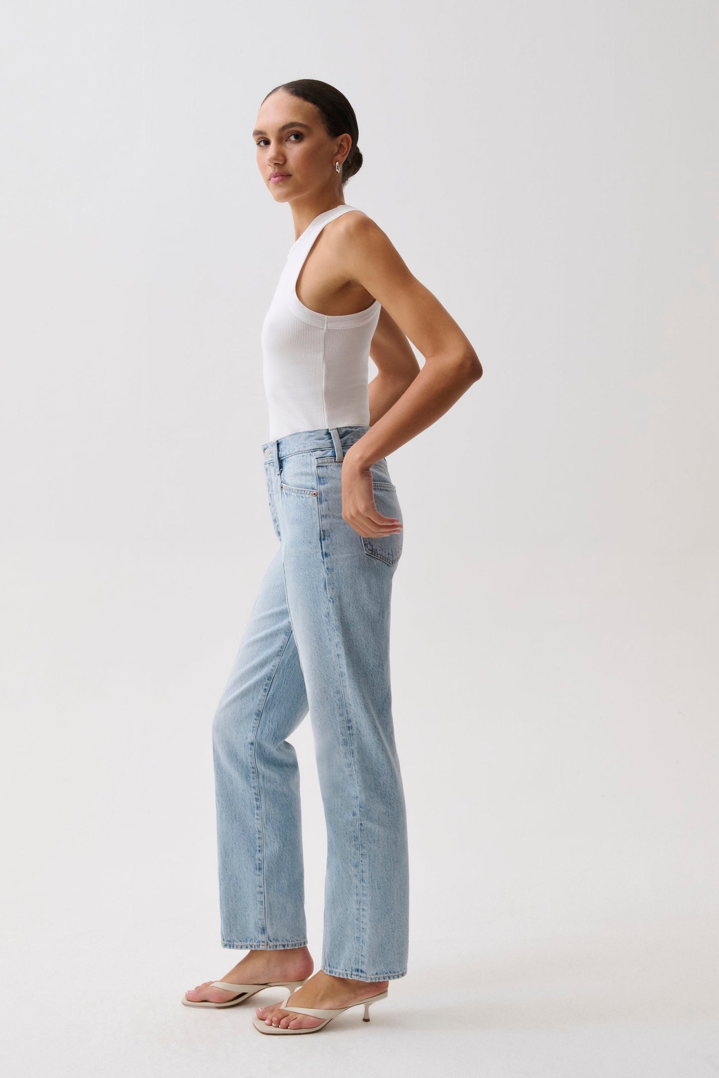 Allostudios Cassie Super Højtaljede Straight Jeans - Mellemblå Vintage