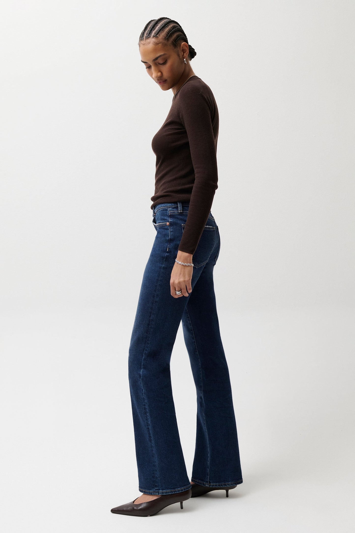 Allostudios – Evie Højtaljede Slim Boot Jeans - Mørk Blå