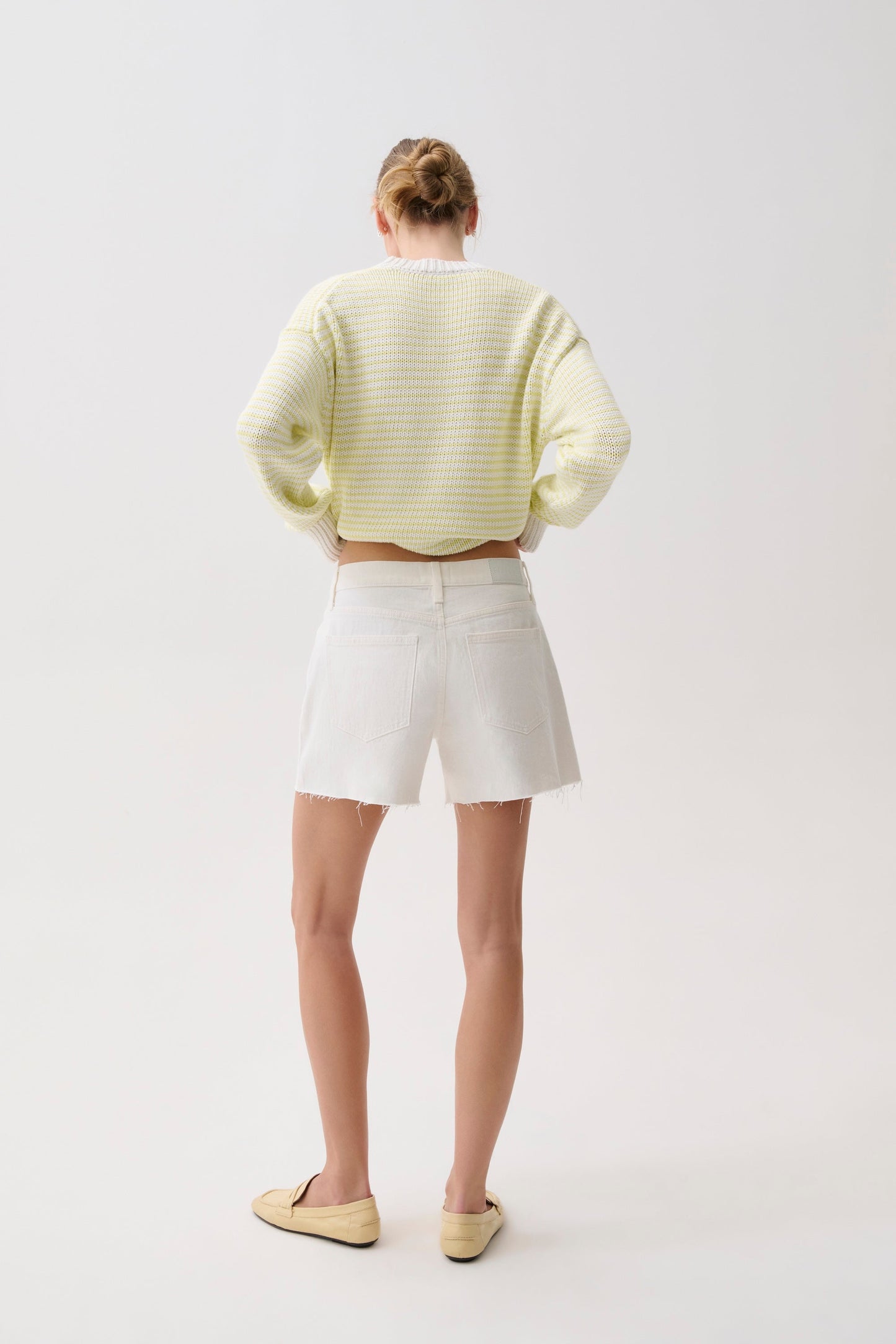 Allostudios – Kennedy Mellemhøjtaljede Shorts - Antique White