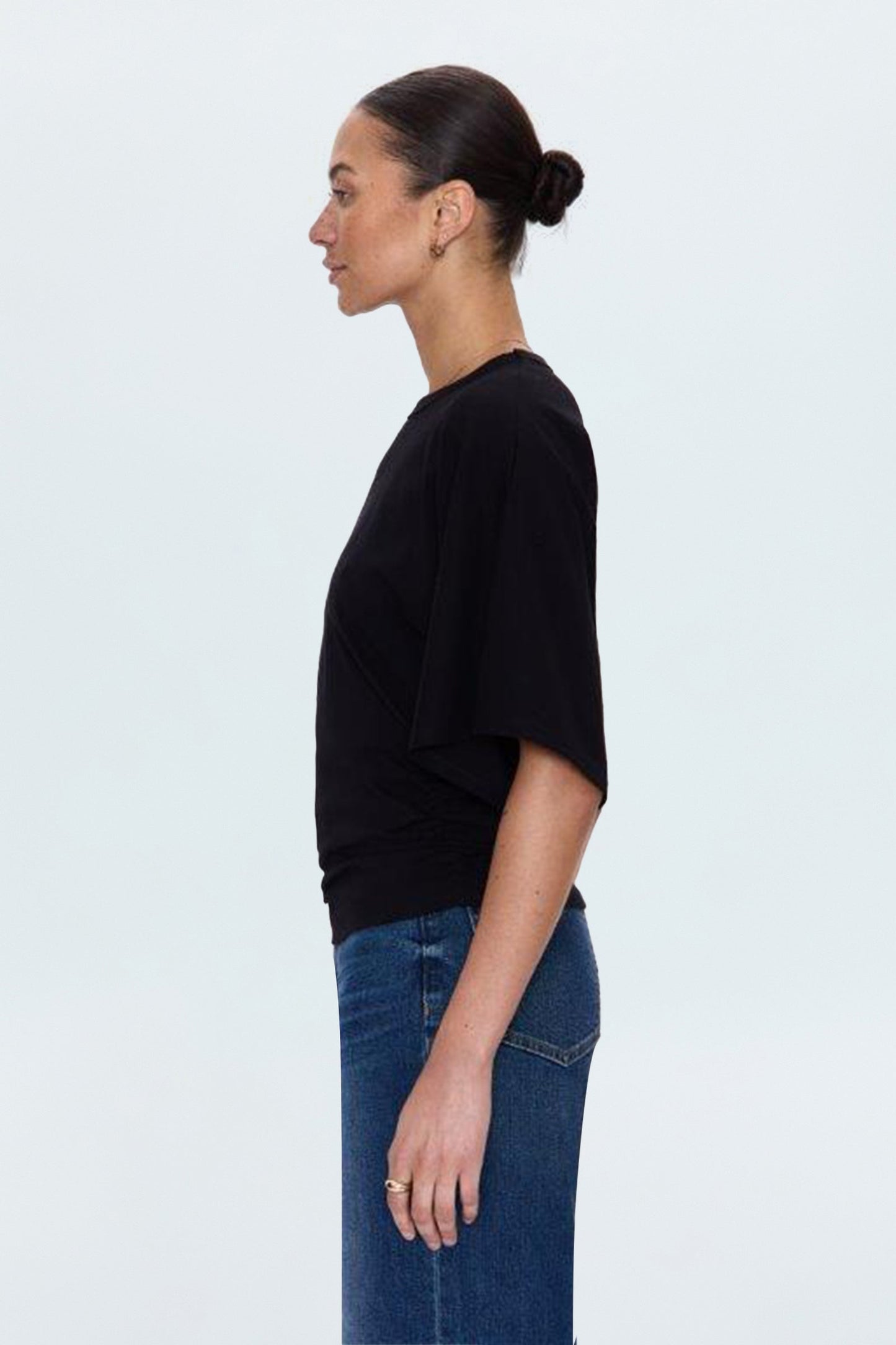 Allostudios – Veronica Kimono Sleeve Fitted Tee - Sort T-shirt