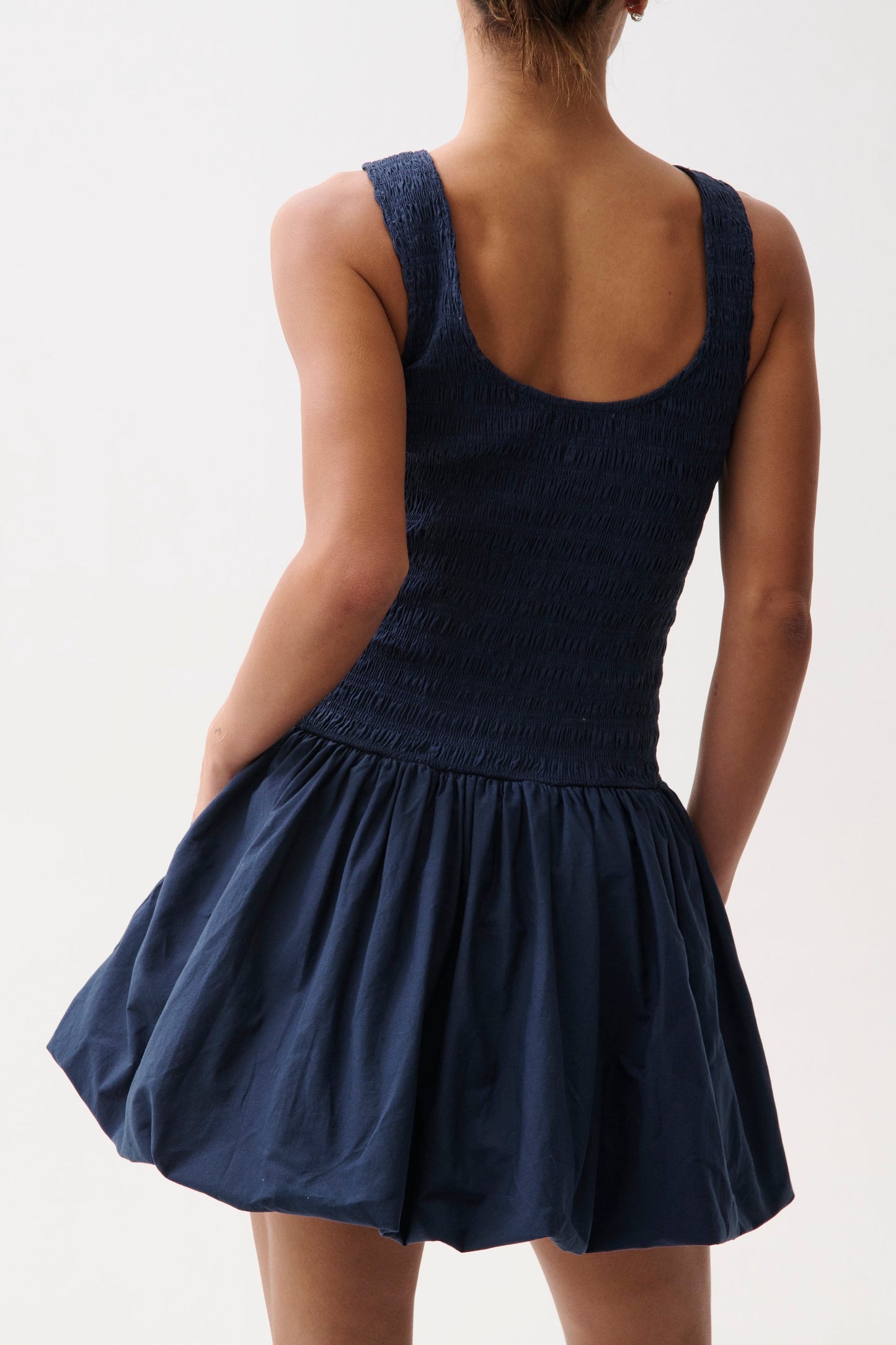 Allostudios – Ilona Bubble Hem Dress - Marineblå