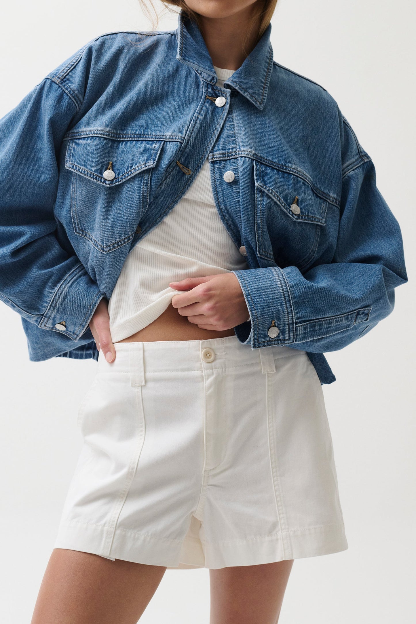 Allostudios Mason Afslappede Utility Shorts - Hvid