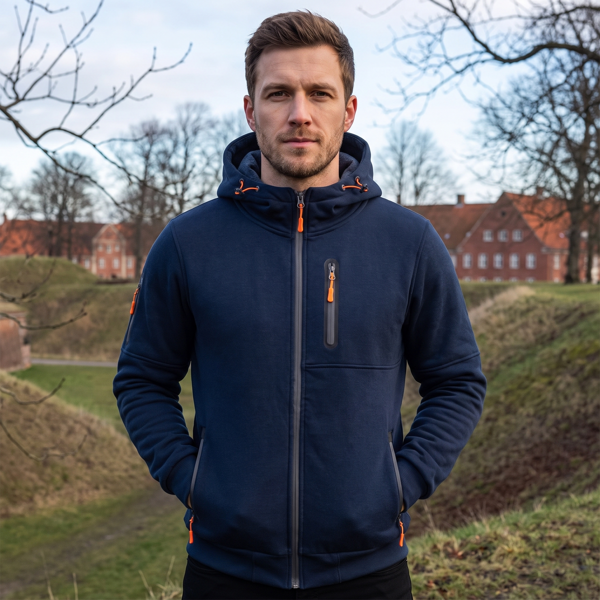 Hoodie Med Lynlås Til Mænd Med Hætte Og Praktiske Lynlåslommer