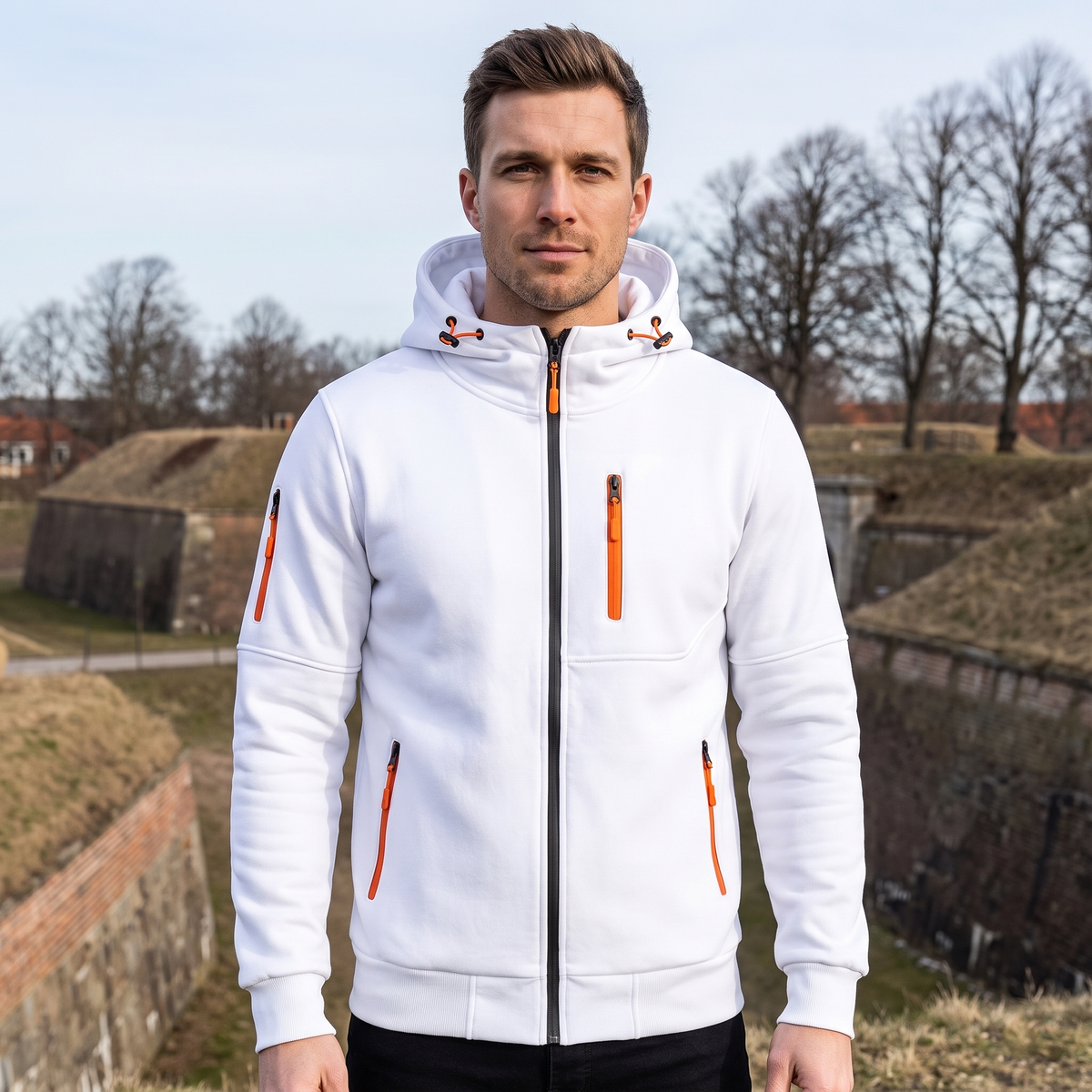 Hoodie Med Lynlås Til Mænd Med Hætte Og Praktiske Lynlåslommer