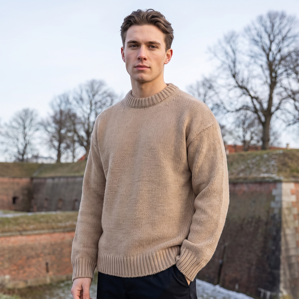 Relaxed Strik Sweater Til Mænd I Klassisk Rundhalsdesign