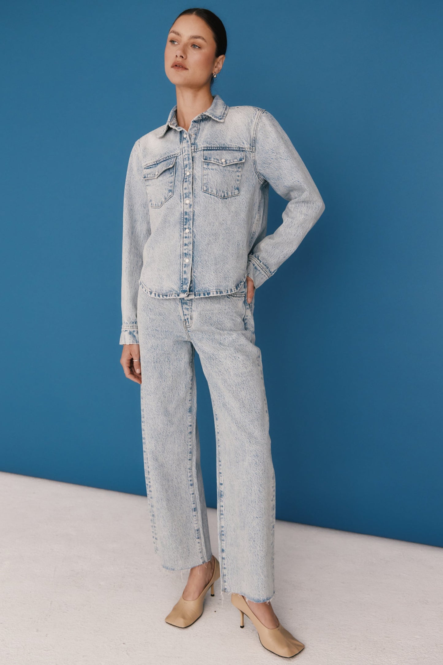 Allostudios – Tate Højtaljede Bowed Wide Leg Jeans - Lys Vintage Blå